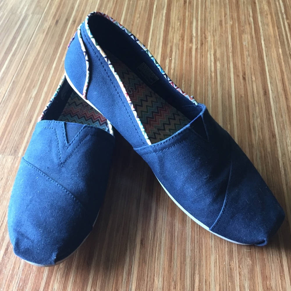 Super comfy Skechers Slip on Shoes